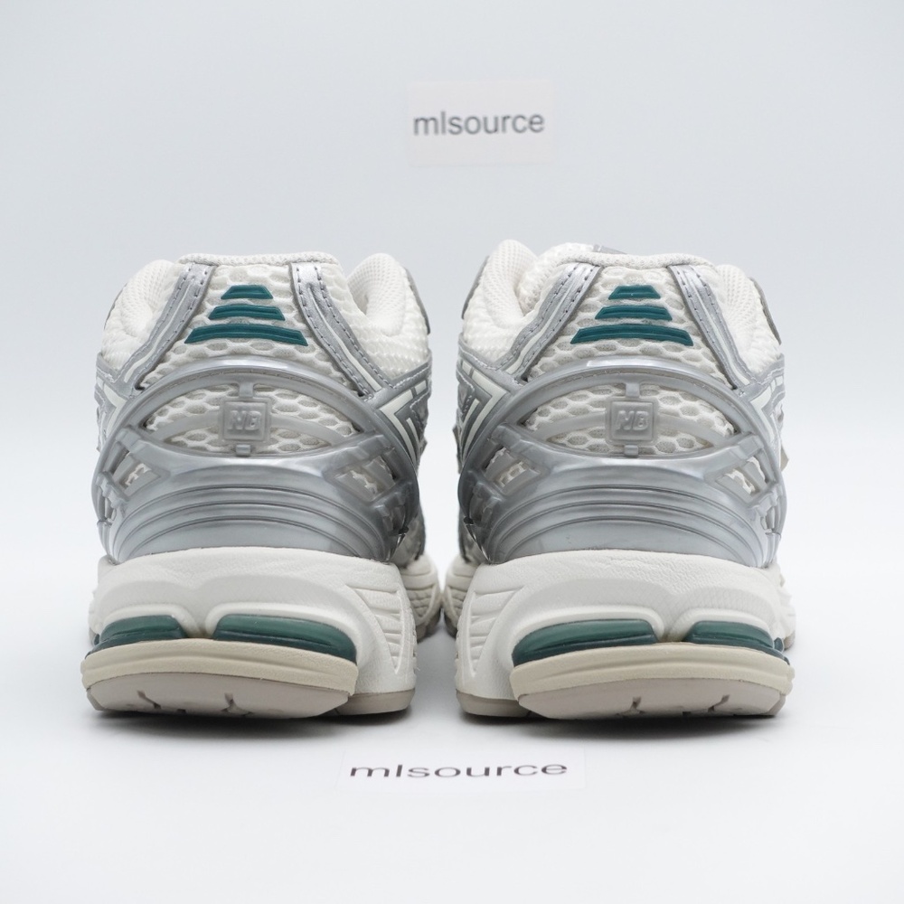 NEW New Balance 1906R Sneakers Men's M1906REE Silver Metallic/Sea Salt - Picture 4 of 9